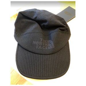 NWT - BLACK SERIES E-KNIT CAP